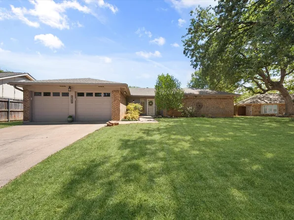 2709 Burnwood Ct, Arlington, TX 76016