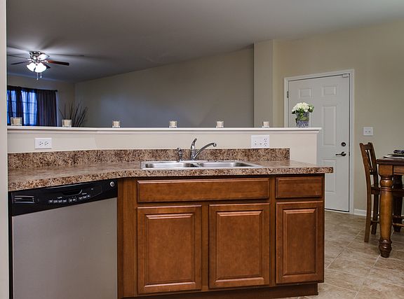5th image of 10201 Mulberry Ln #H