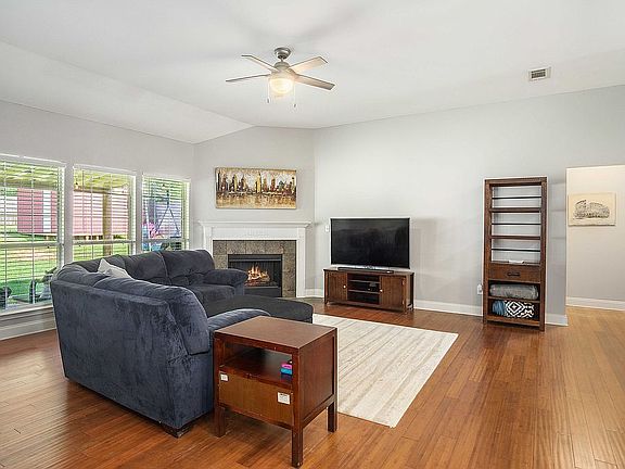 5th image of 30334 Westminster Gates Dr