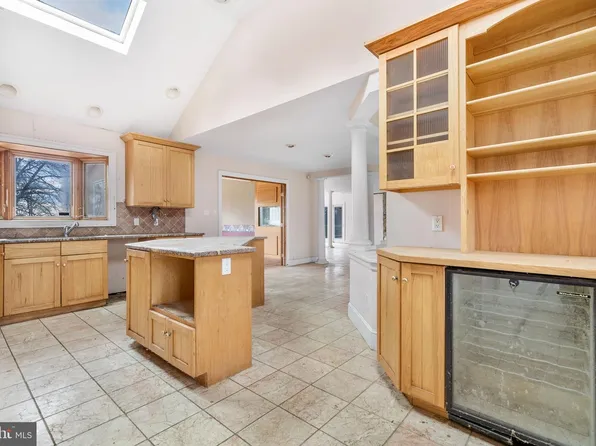 9 Walnut Ridge Rd, Wilmington, DE 19807