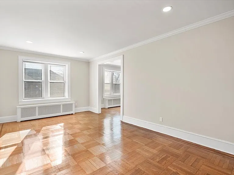 24 Springfield Ave Apartments — Photo 11