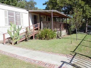 225 Rain Forest Rd, Onalaska, TX 77360