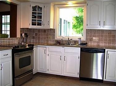 3rd image of 354 Lakeview Dr