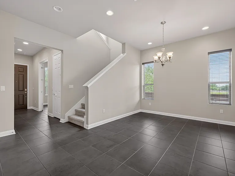 1501 Lawrence St — Photo 5
