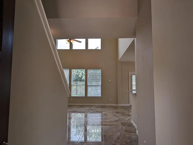 6207 Barkermist Ln — Photo 5