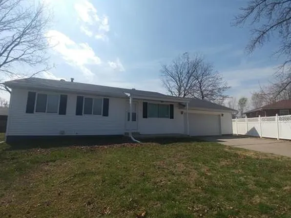 9 Violet Ct, Granite City, IL 62040
