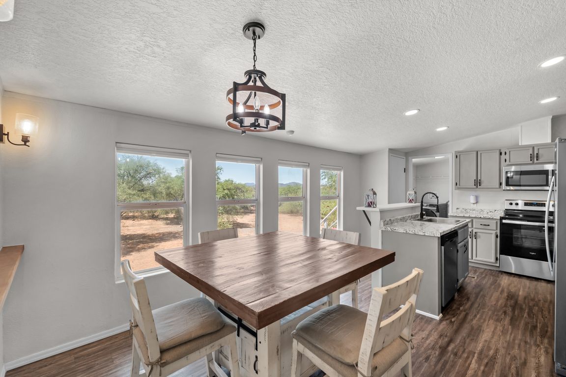 next background image