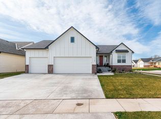 1129 W Shellbark St, Goddard, KS 67052