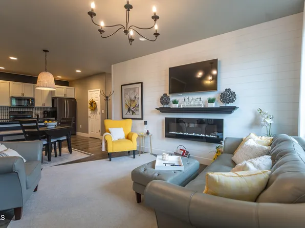 823 Canada Ave, Bismarck, ND 58503