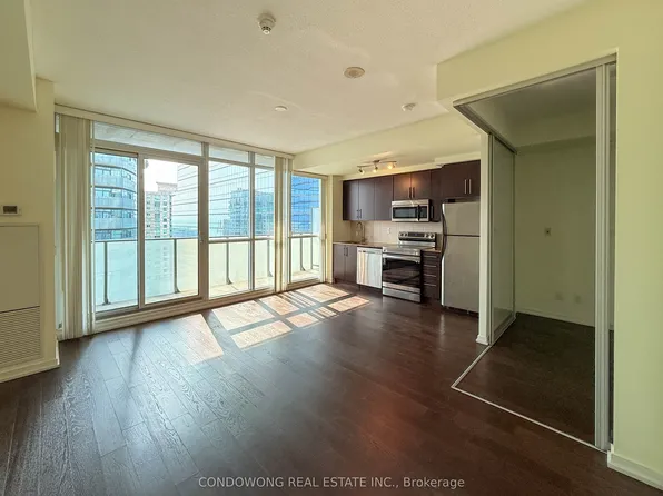 55 Bremner Blvd #2611, Toronto, ON M5J 0A6