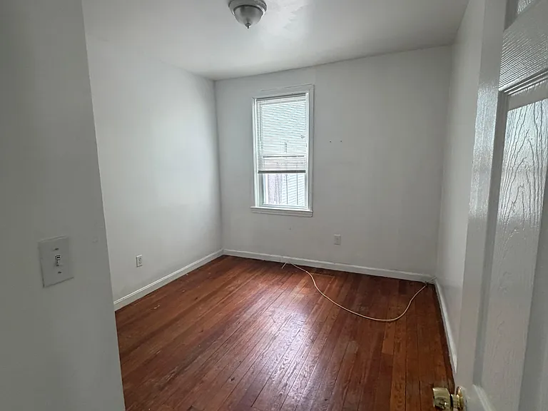21 Monticello St #4 — Photo 2