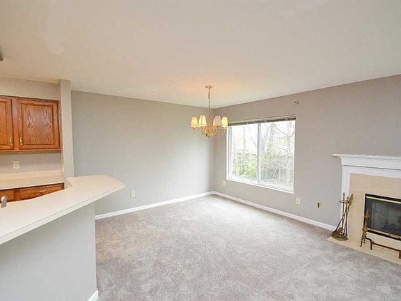 4th image of 840 Southmeadow Cir Unit 204