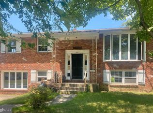 101 Schoolhouse Ln, Mount Laurel, NJ 08054