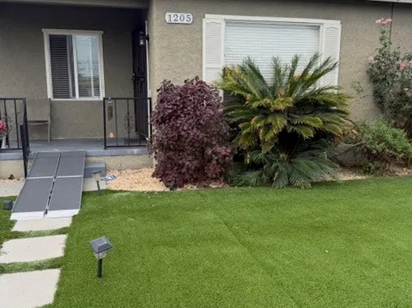 1205 S Chester Ave, Compton, CA 90221