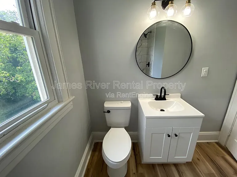 2020 Rose Ln — Photo 5