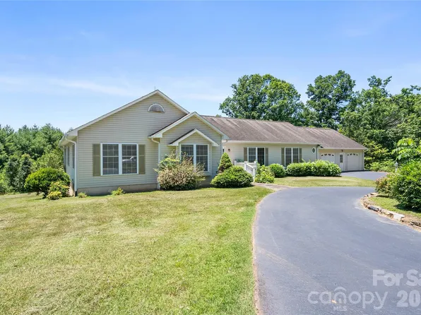 28 Song Bird Ln, Weaverville, NC 28787