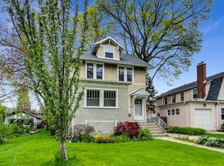 1311 Lincoln St, Evanston, IL 60201
