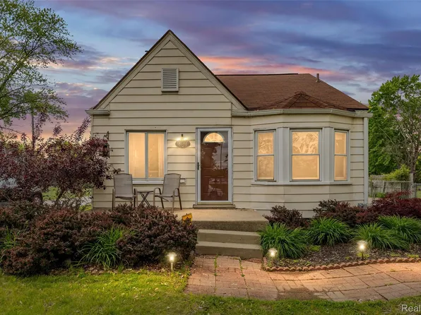 8181 Vermont Ave, Warren, MI 48093
