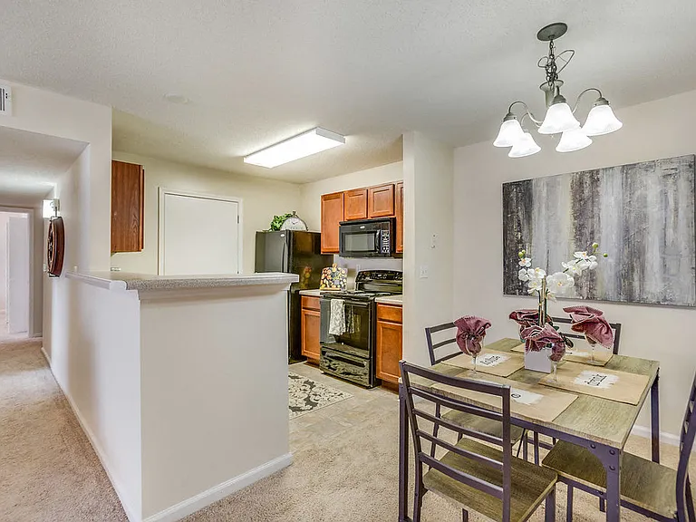 Forest Trail Apartment Homes — Photo 18