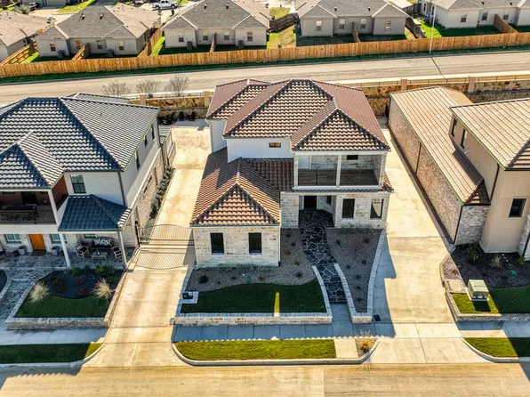 936 El Dorado St, Weatherford, TX 76086