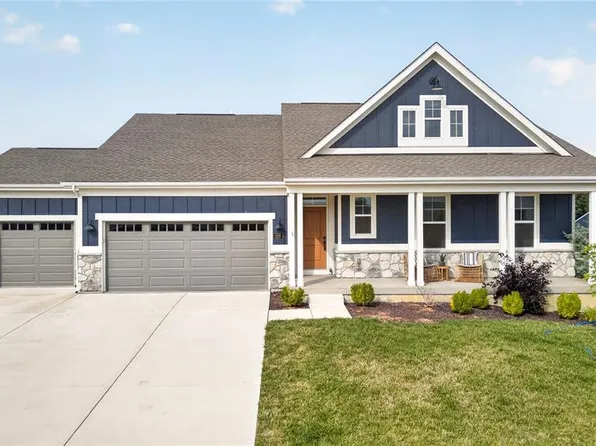 220 Knob Creek Ct, Lake Saint Louis, MO 63367