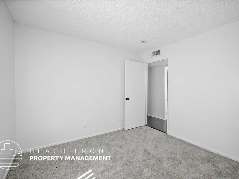 2216-2218 Court St. — Photo 6