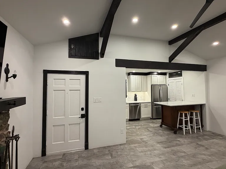 3981 E Desmond Ln — Photo 20