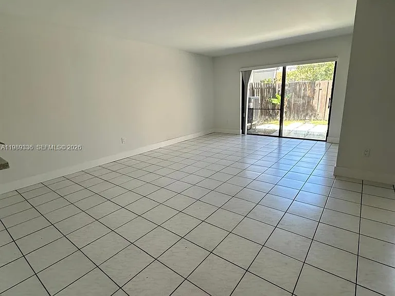 9102 SW 113th Place Cir E — Photo 7