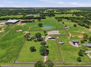 1861 Roland Rd, Whitesboro, TX 76273