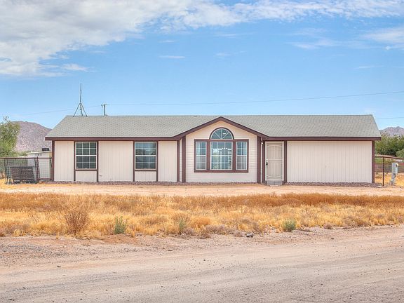 3rd image of 15994 W HOPI Drive