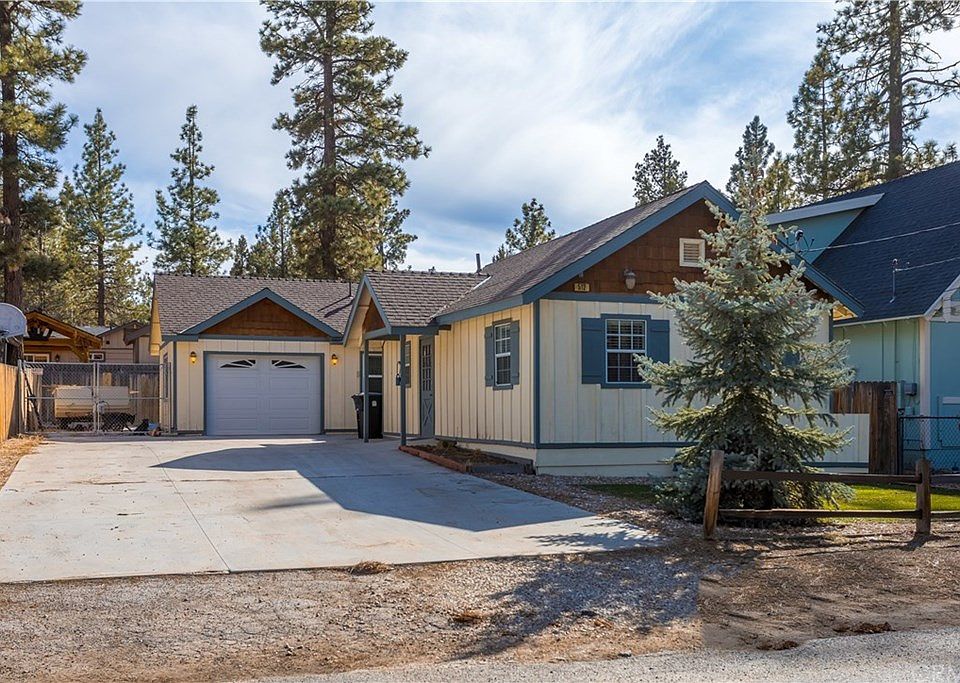 1st image of 512 Meadow Ln