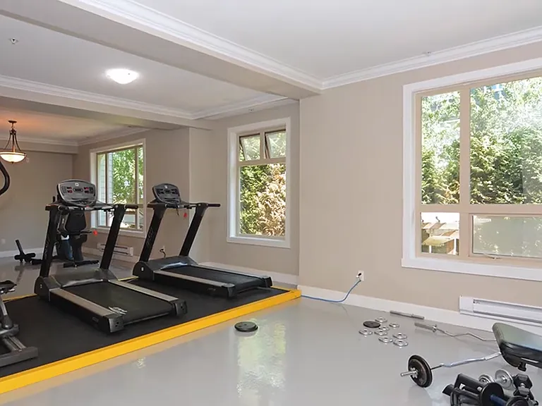 13897 Fraser Hwy #302 — Photo 15