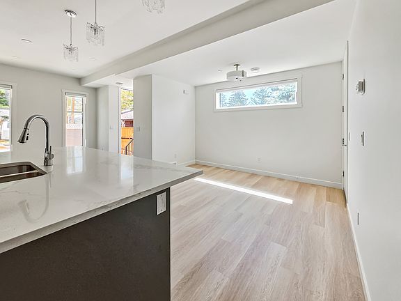4th image of 2108 Home Rd NW #2