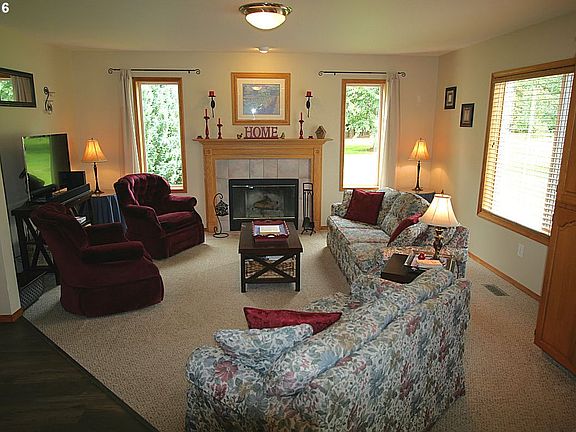 4th image of 14020 NE 254th Cir