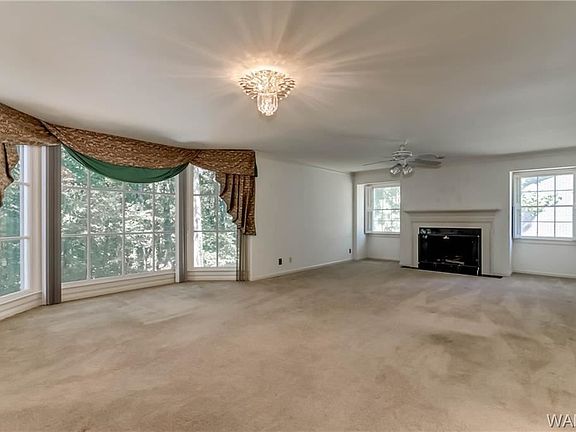 4th image of 728 Indian Hills Dr