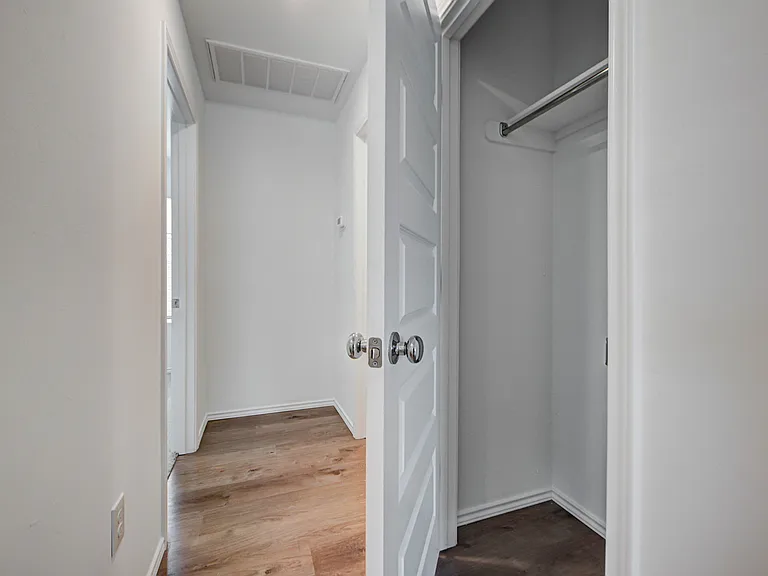 6100 Western Redbud Trl — Photo 37