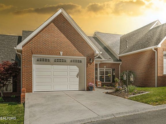 2nd image of 1669 Wisteria View Way