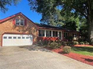 1120 Cresthaven Ln, Virginia Beach, VA 23464