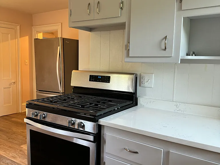 134 Chestnut St #3 — Photo 5