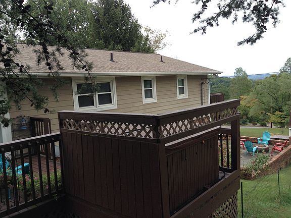 3rd image of 945 Starling Dr