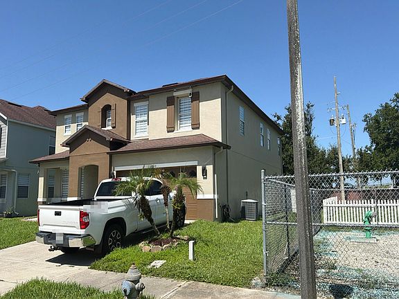 2nd image of 10018 Stratford Pointe Ave