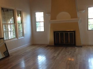 1022 E Windsor Rd, Glendale, CA 91205