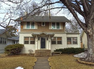 716 W 3rd Ave, Mitchell, SD 57301