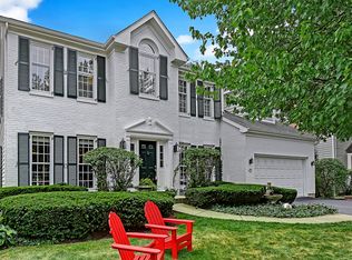 1816 Wakeman Ct, Wheaton, IL 60187