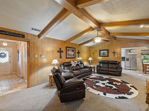 4th image of 313 Shadywood Ln