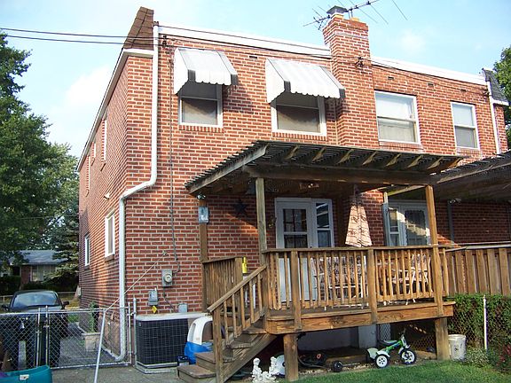 2nd image of 102 Lincoln Ave