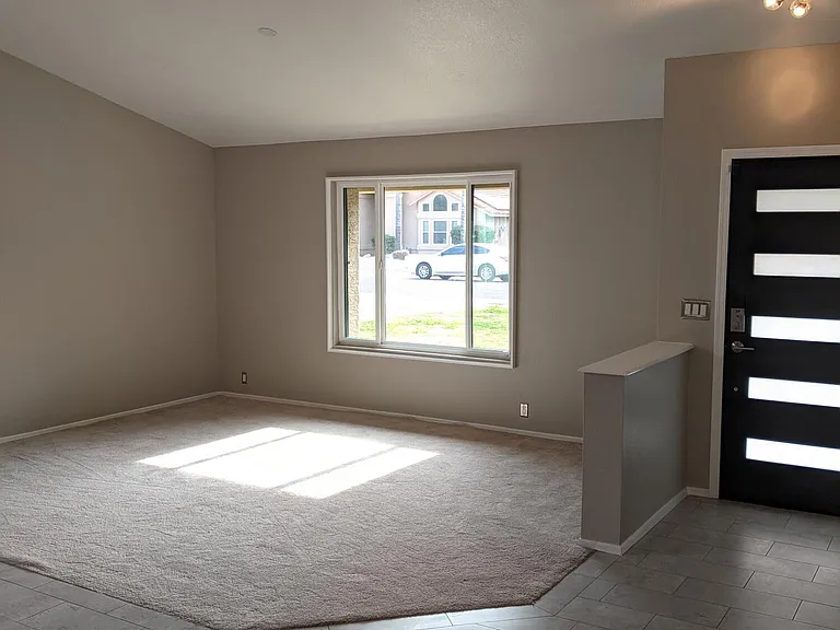 5708 E Angela Dr — Photo 3