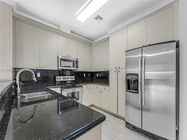 2280 SW 152nd Pl — Photo 20