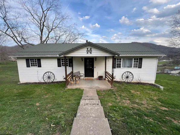 307 7th Ave, Burnsville, WV 26335