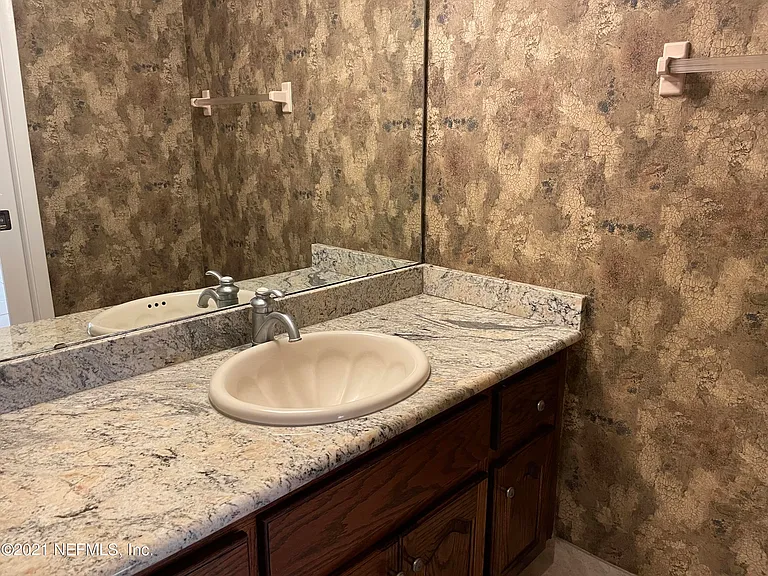 2280 Shepard St #406 — Photo 11